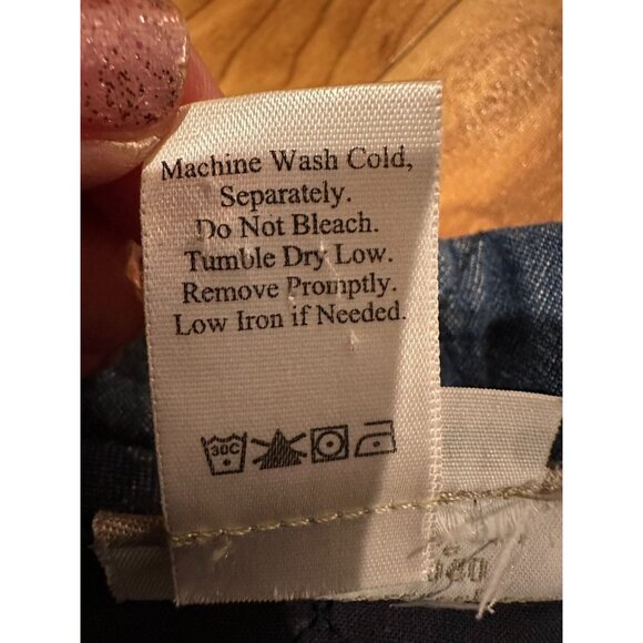 Coldwater Creek Quilted Denim Jacket with Embroidered Flowers – Women’s M - Picture 9 of 12